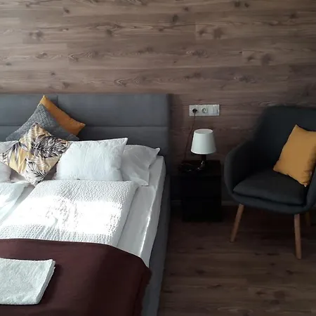 Πανσιόν Terrasse Έγκερ