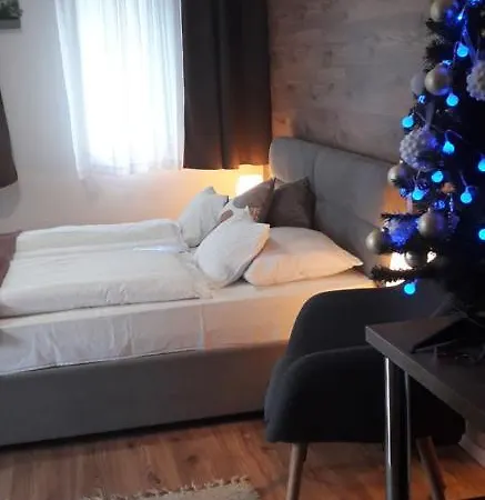 Πανσιόν Terrasse Έγκερ