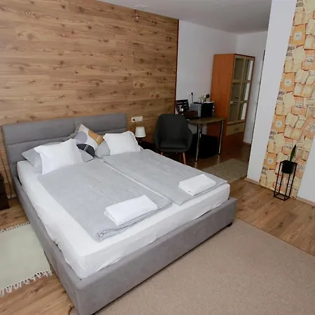 Πανσιόν Terrasse Έγκερ