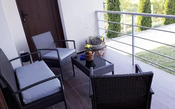 Gæstehus Terrasse Eger