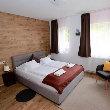 Terrasse Guest house Eger