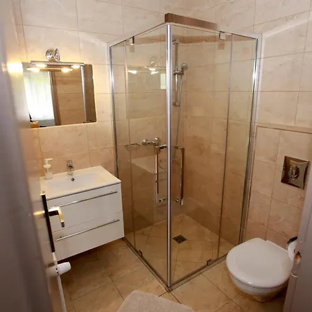 Terrasse بيت ضيافة 3*